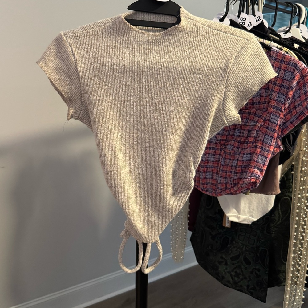 ARE YOU AM I Oatmeal Open Back Crop Top - Picture 2 of 3